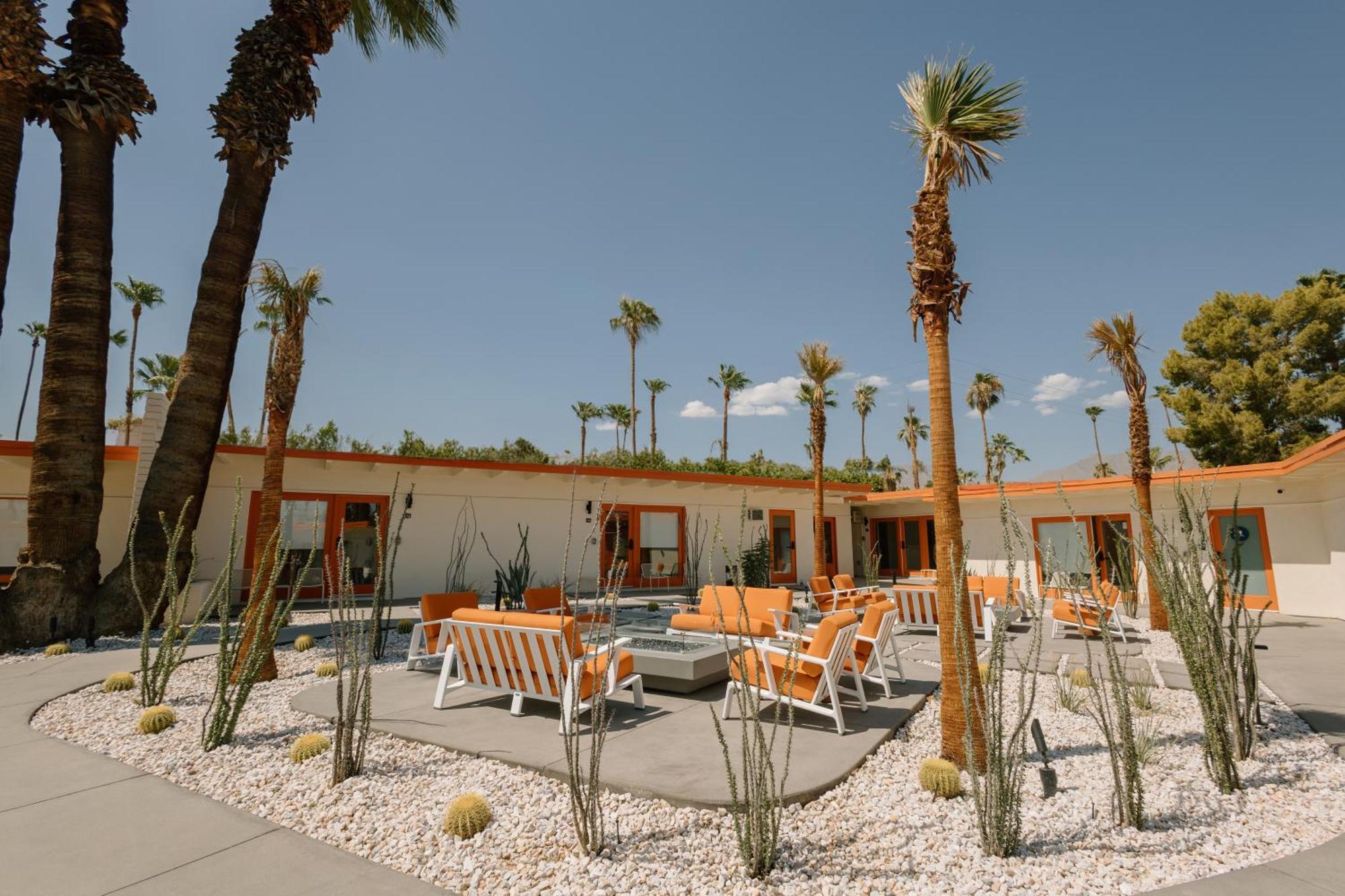 Mojave Resort - Adults Only بالم ديزرت المظهر الخارجي الصورة
